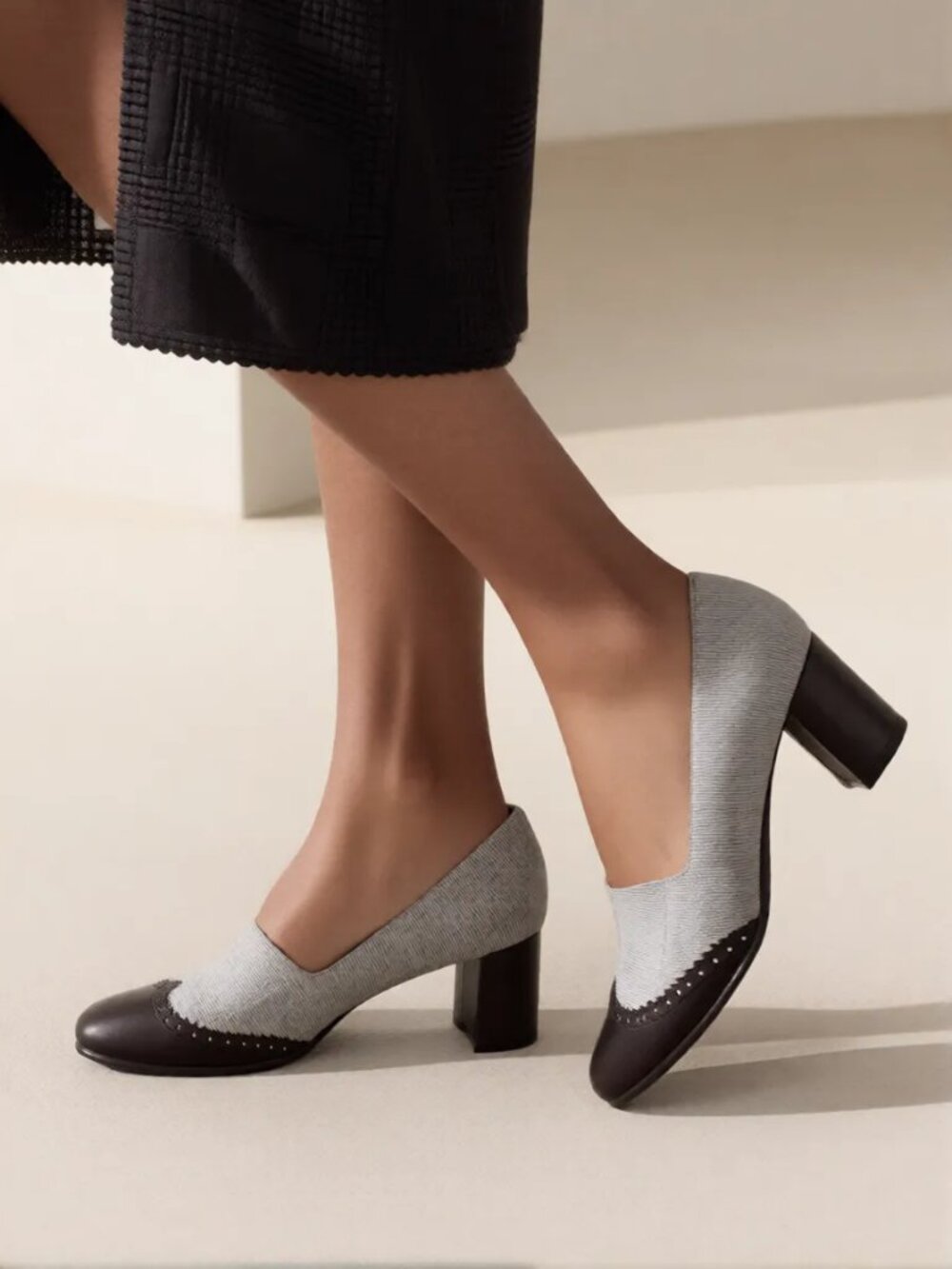 Aerosoles leather 2.5'' block-heel cushioned padded silver-gray black pumps US10